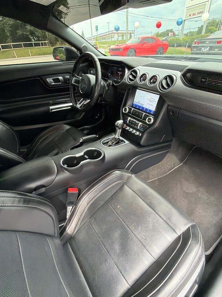 Ford Mustang  2020