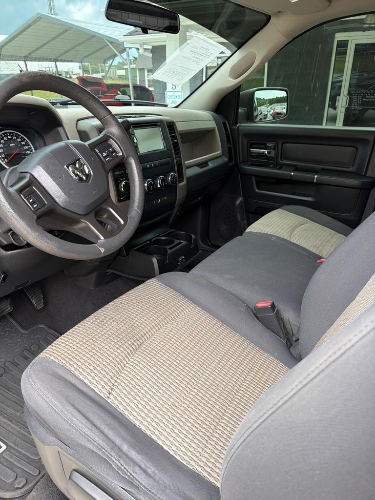 Dodge RAM 1500  2012