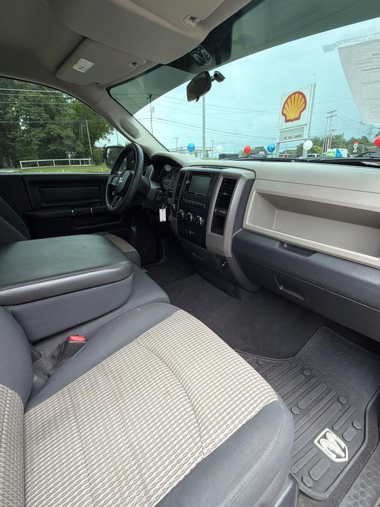 Dodge RAM 1500  2012