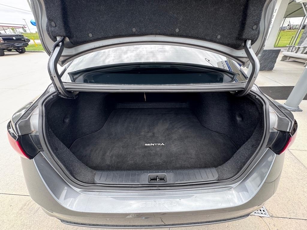 Nissan Sentra  2022