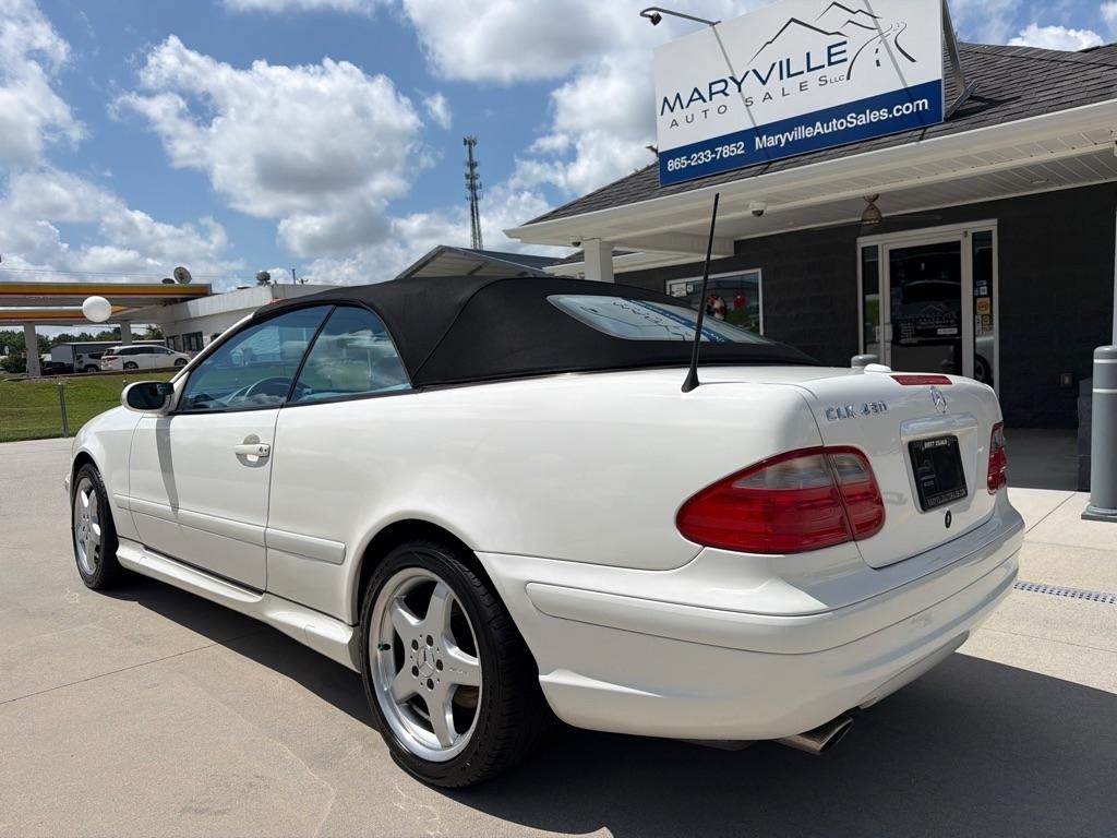 Mercedes-Benz CLK-Class  2002