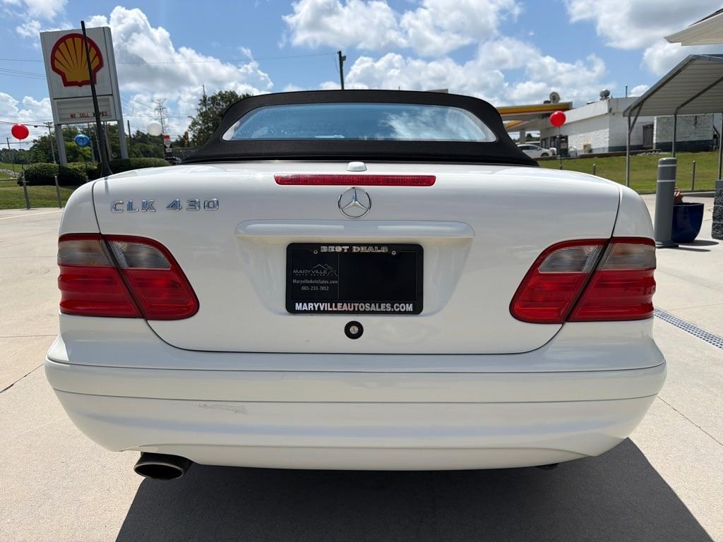 Mercedes-Benz CLK-Class  2002