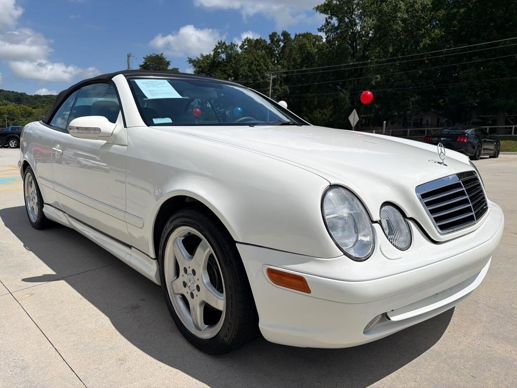 Mercedes-Benz CLK-Class  2002