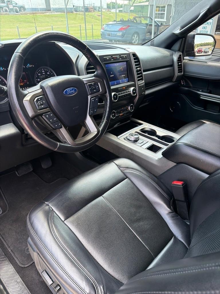Ford Expedition  2020