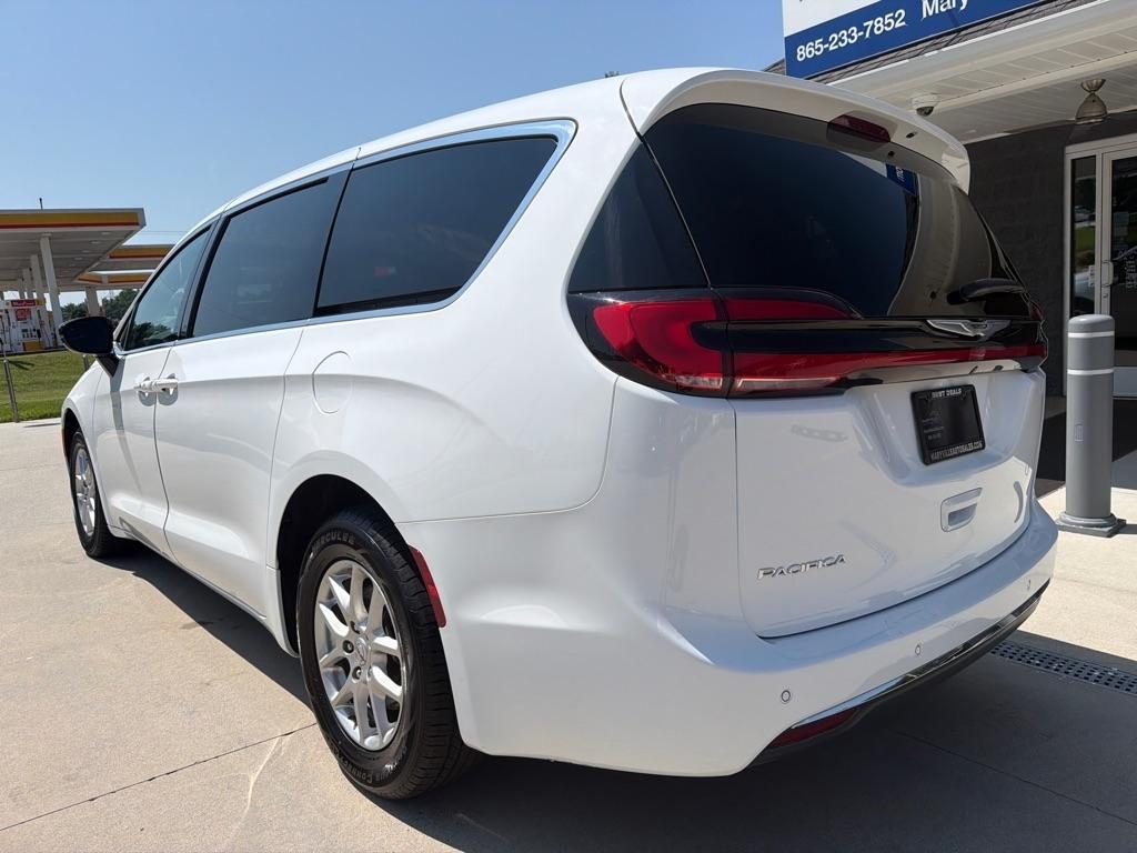 Chrysler Pacifica  2025