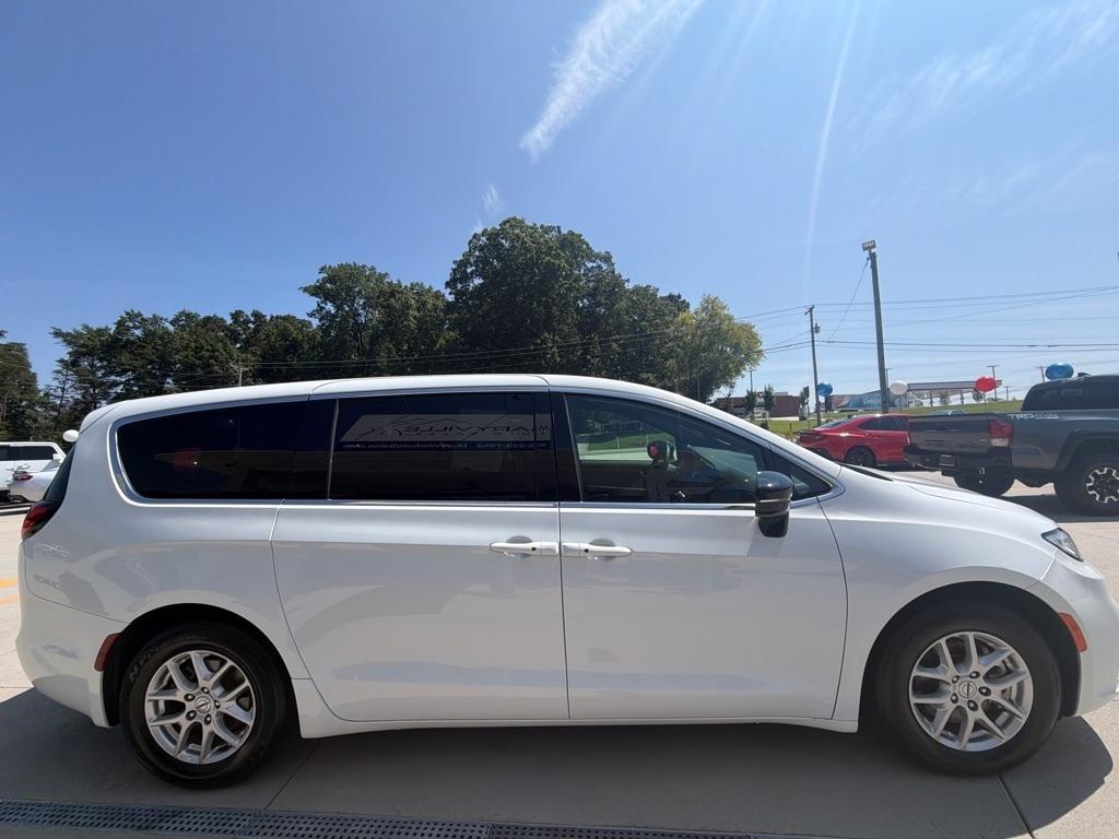 Chrysler Pacifica  2025