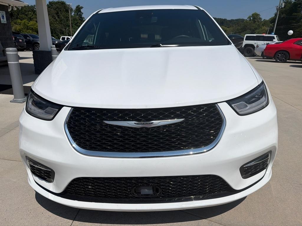 Chrysler Pacifica  2025