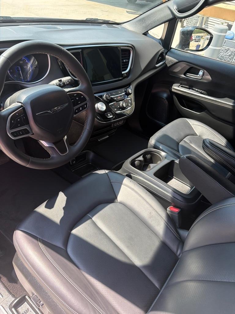 Chrysler Pacifica  2025