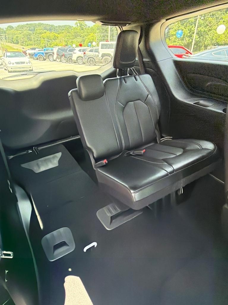 Chrysler Pacifica  2025