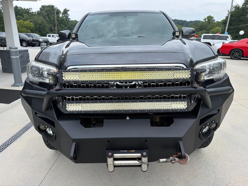 Toyota Tacoma  2016