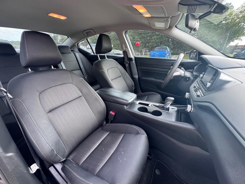Nissan Altima  2021