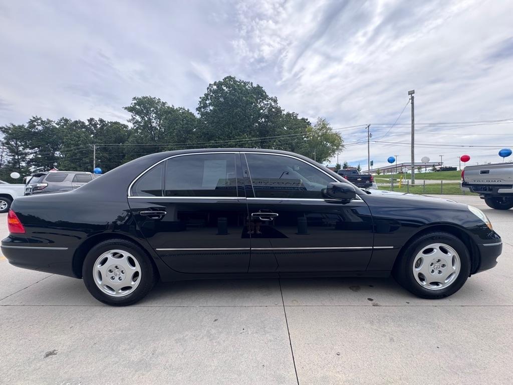 Lexus LS 430  2001