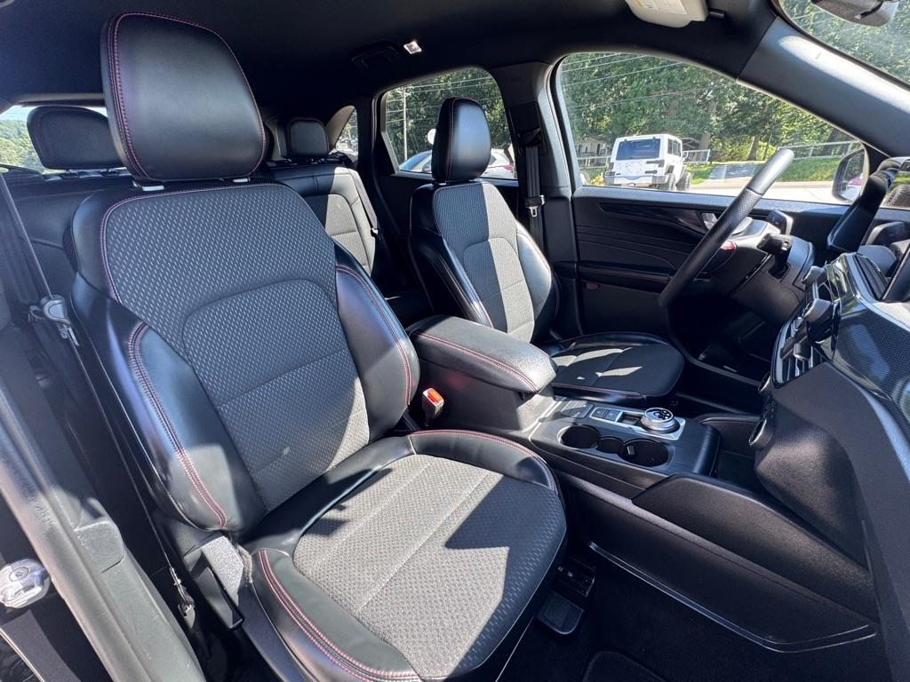 Ford Escape  2025