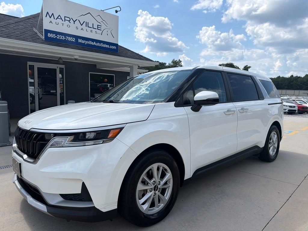 2023 Kia Carnival LX