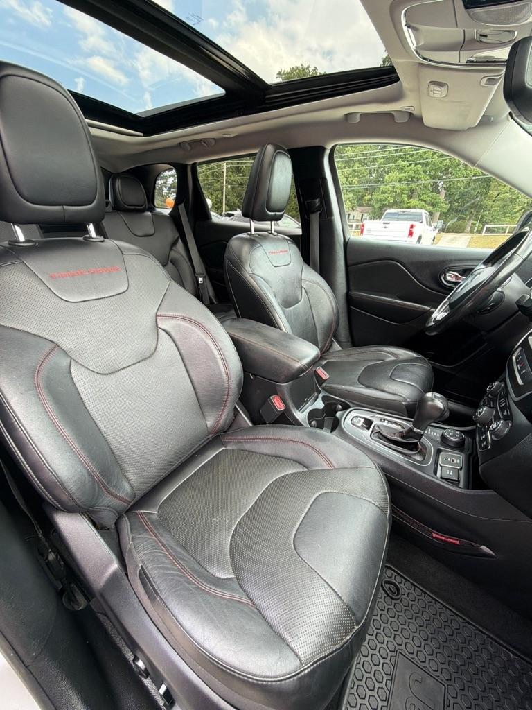 Jeep Cherokee  2019