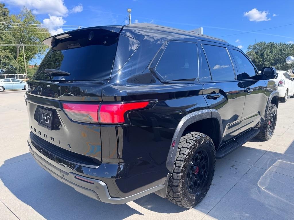 Toyota Sequoia  2023