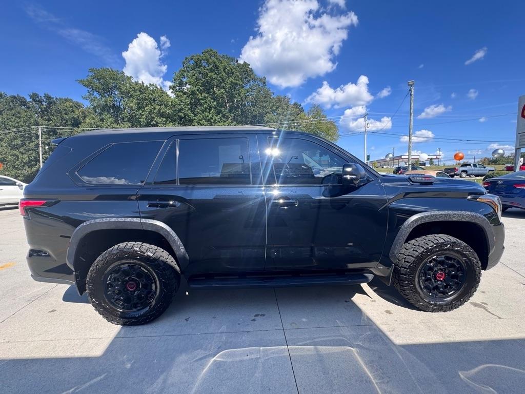 Toyota Sequoia  2023