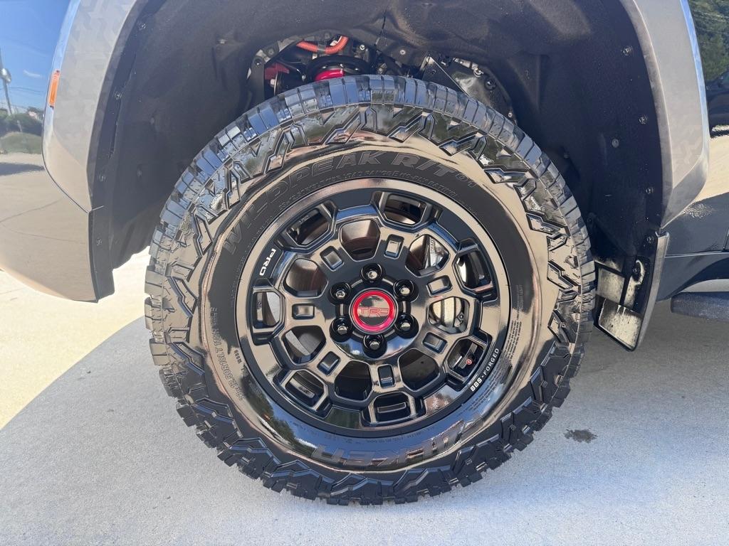 Toyota Sequoia  2023