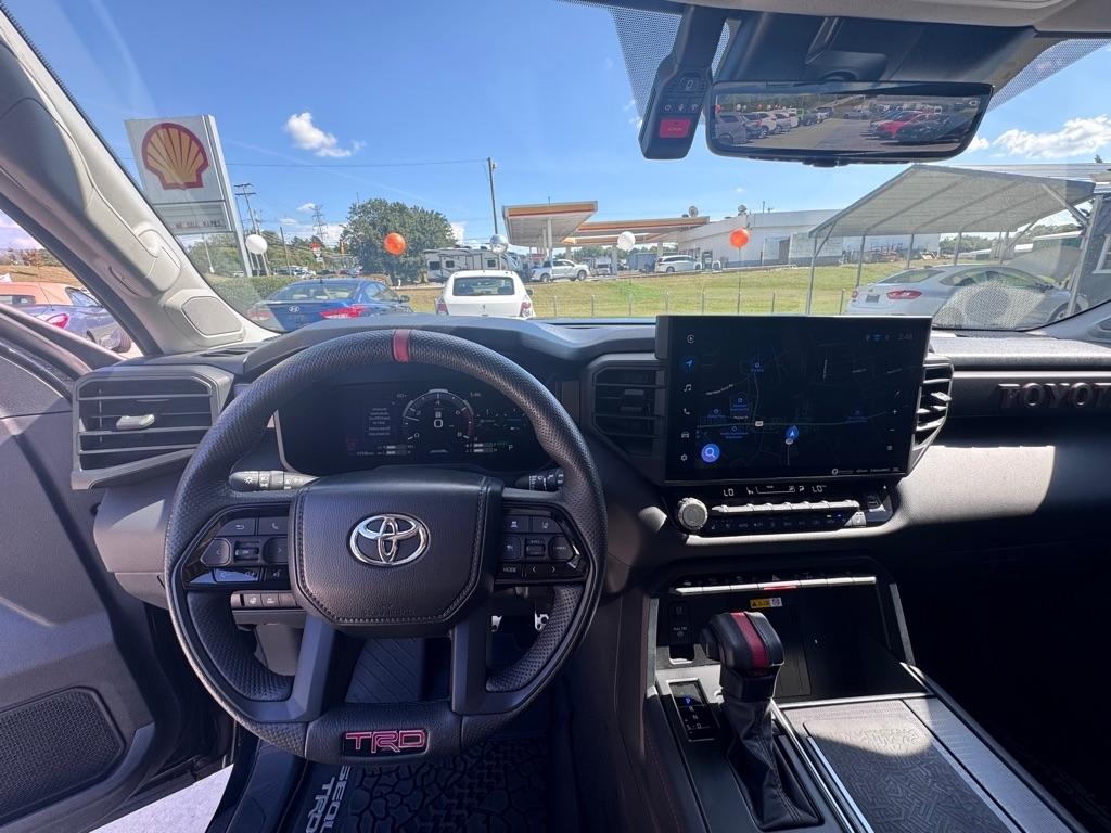 Toyota Sequoia  2023