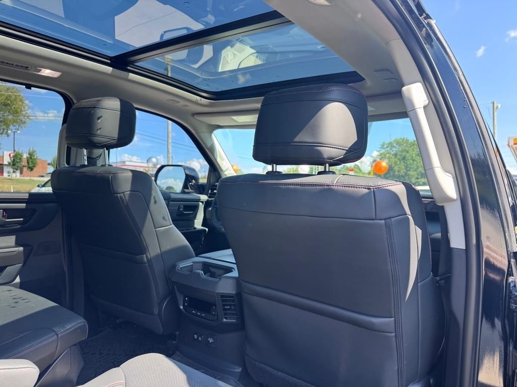 Toyota Sequoia  2023