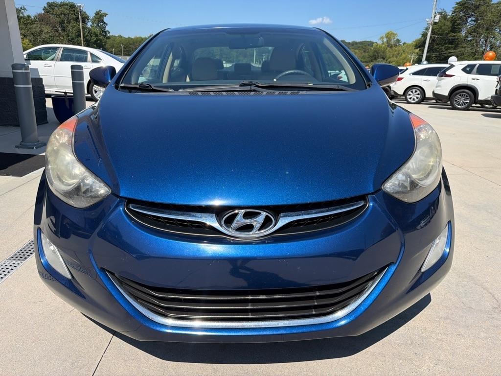 Hyundai Elantra  2013
