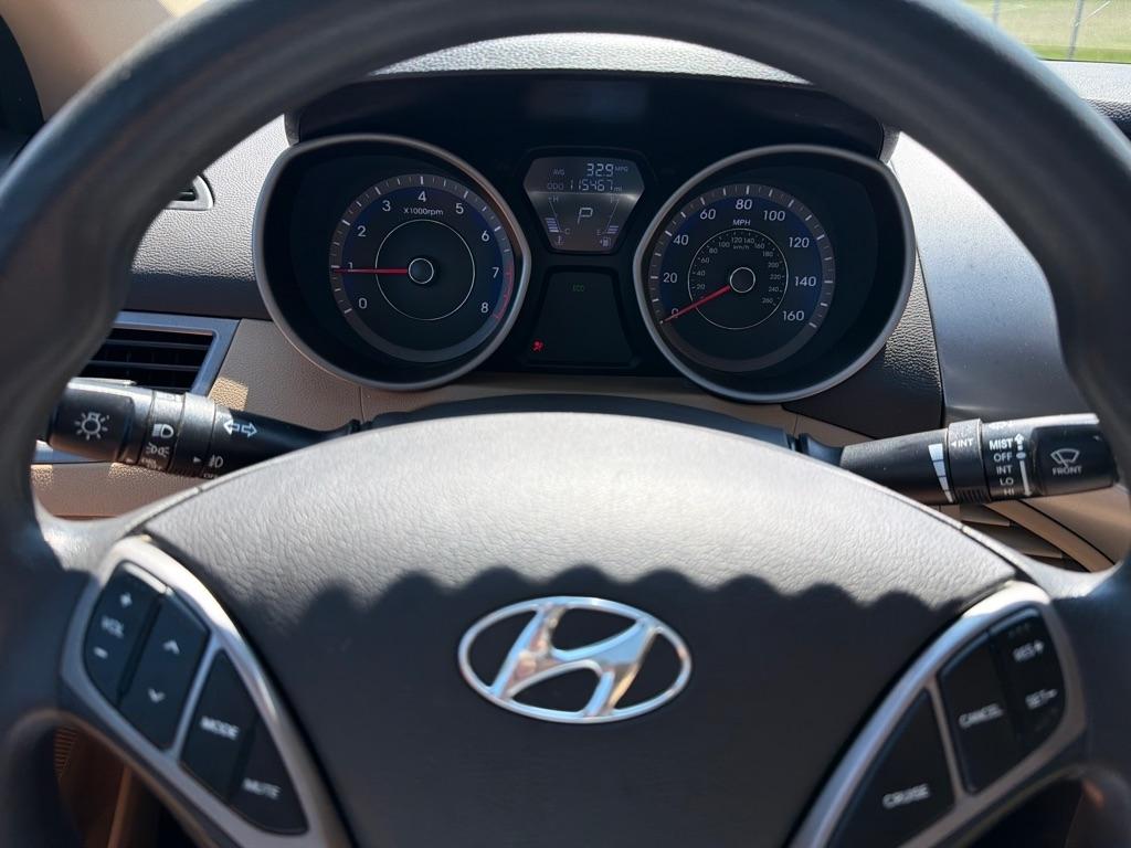 Hyundai Elantra  2013
