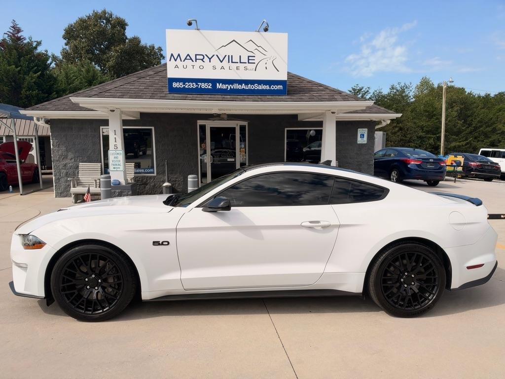 Ford Mustang  2021