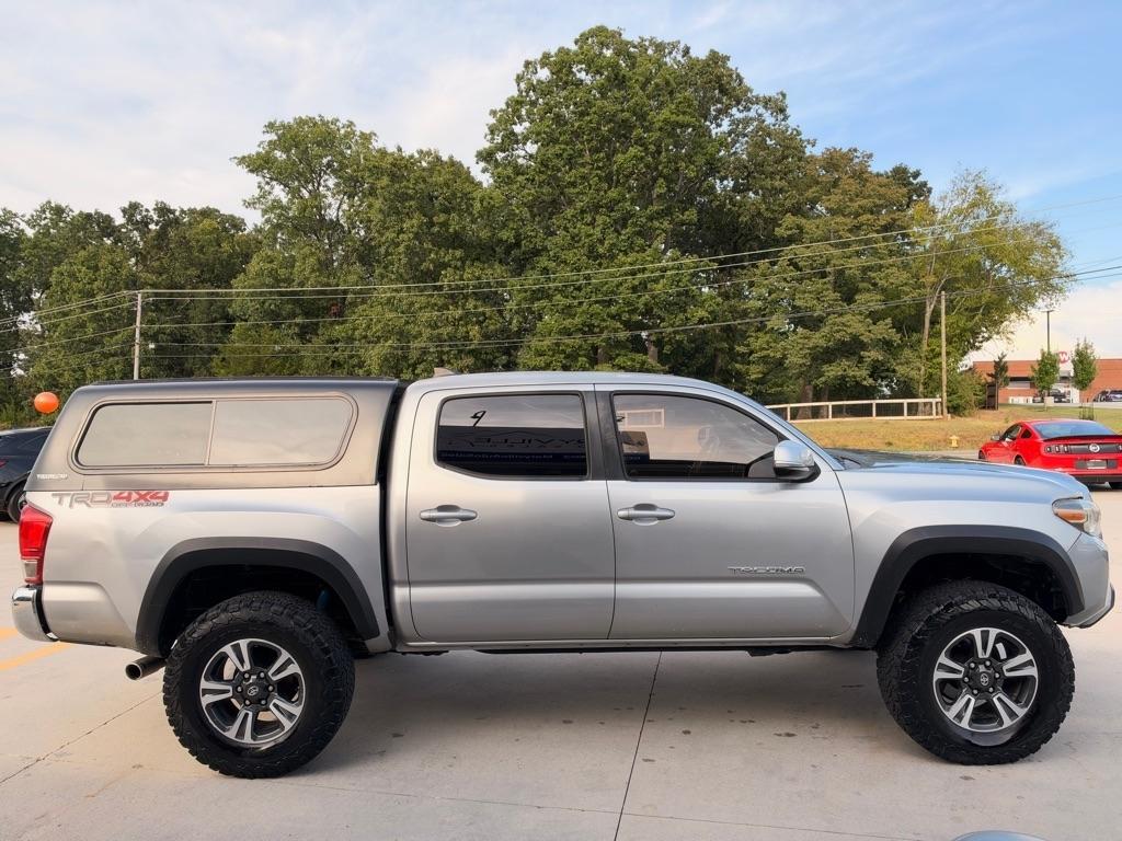 Toyota Tacoma  2016