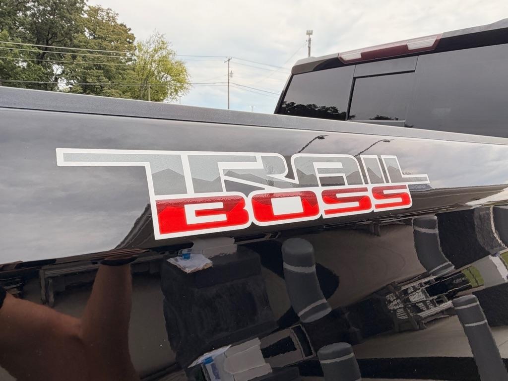Chevrolet Silverado 1500  2021