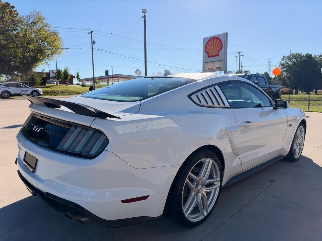 Ford Mustang  2023