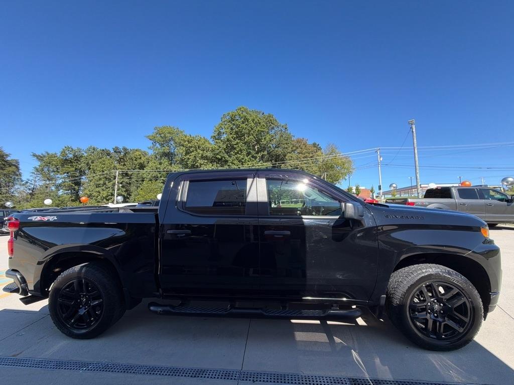 Chevrolet Silverado 1500  2021