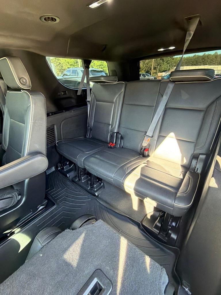 Chevrolet Suburban  2023