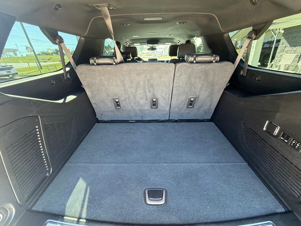 Chevrolet Suburban  2023