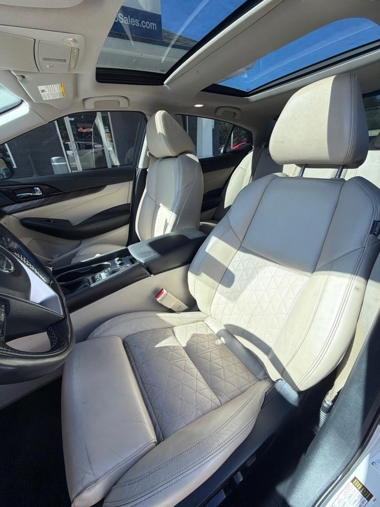 Nissan Maxima  2018