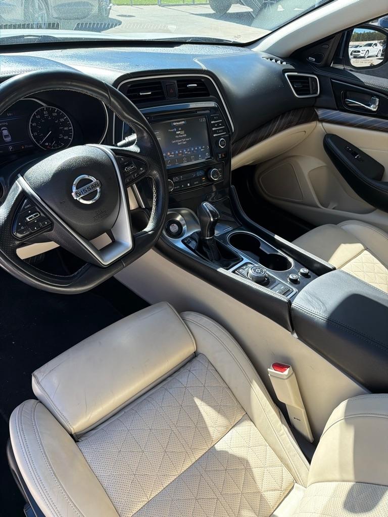 Nissan Maxima  2018