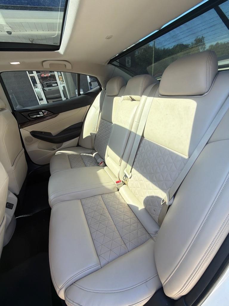 Nissan Maxima  2018