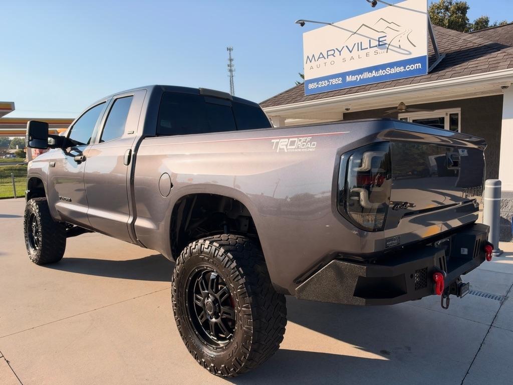 Toyota Tundra 4WD  2017