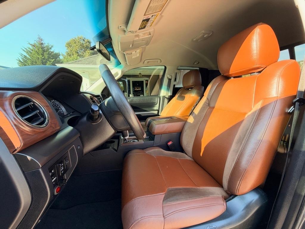 Toyota Tundra 4WD  2017