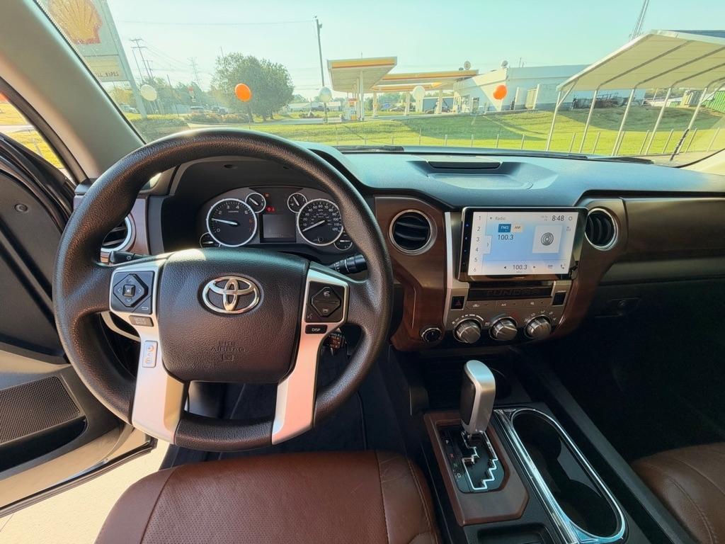 Toyota Tundra 4WD  2017
