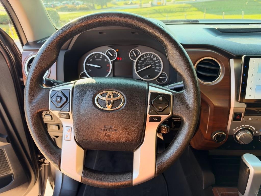 Toyota Tundra 4WD  2017