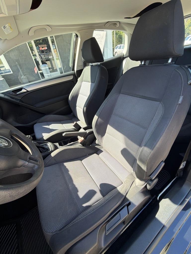 Volkswagen Golf  2012