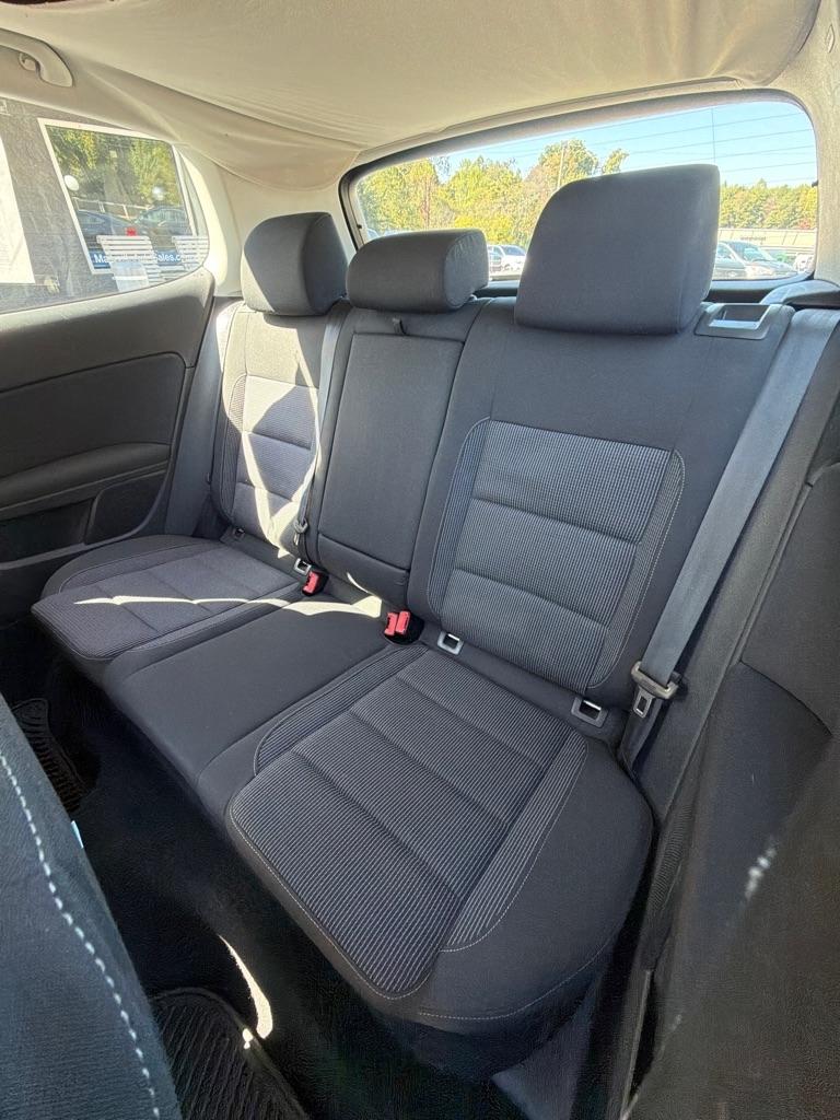 Volkswagen Golf  2012