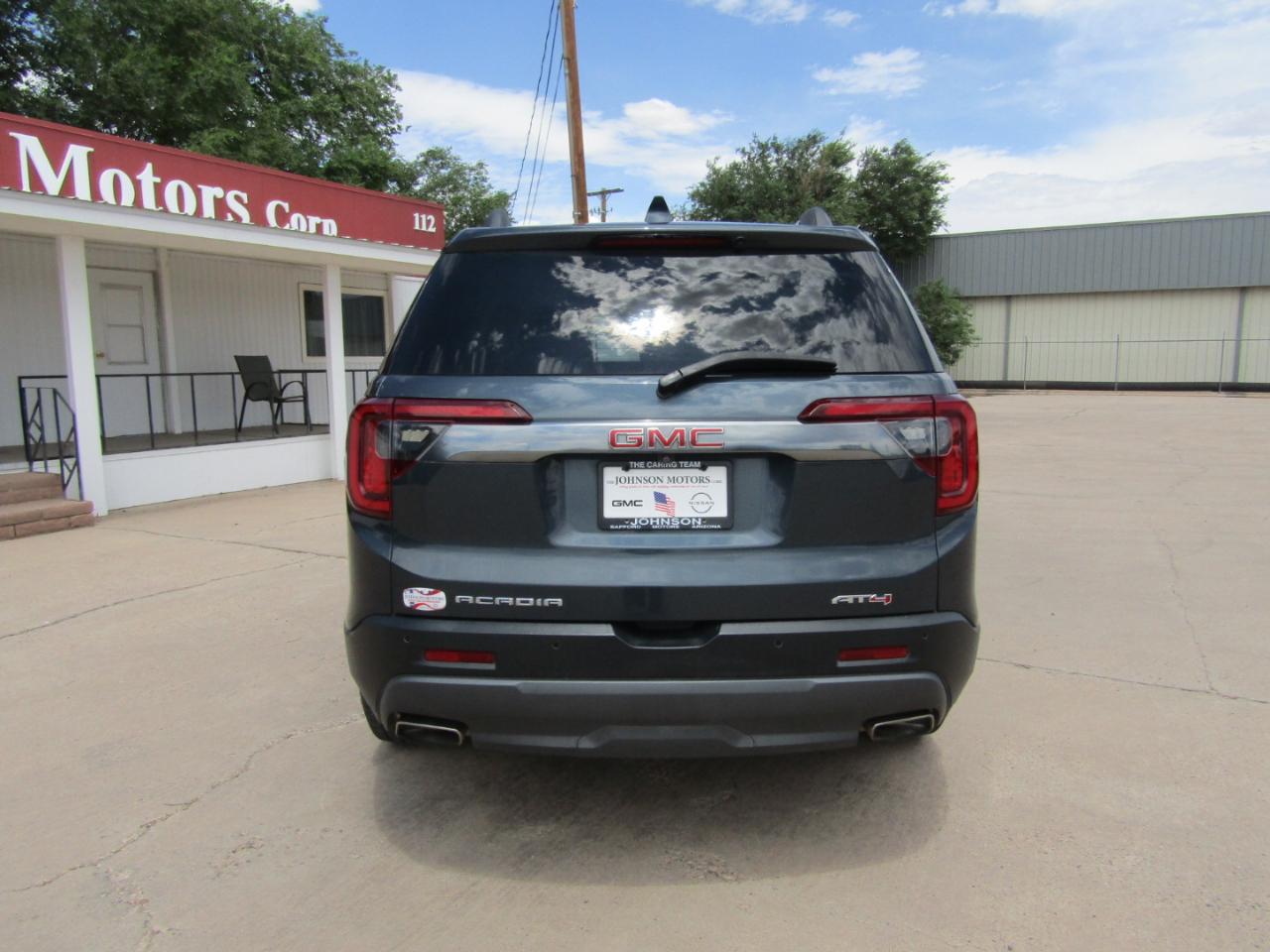 GMC Acadia AWD 4dr AT4 2020