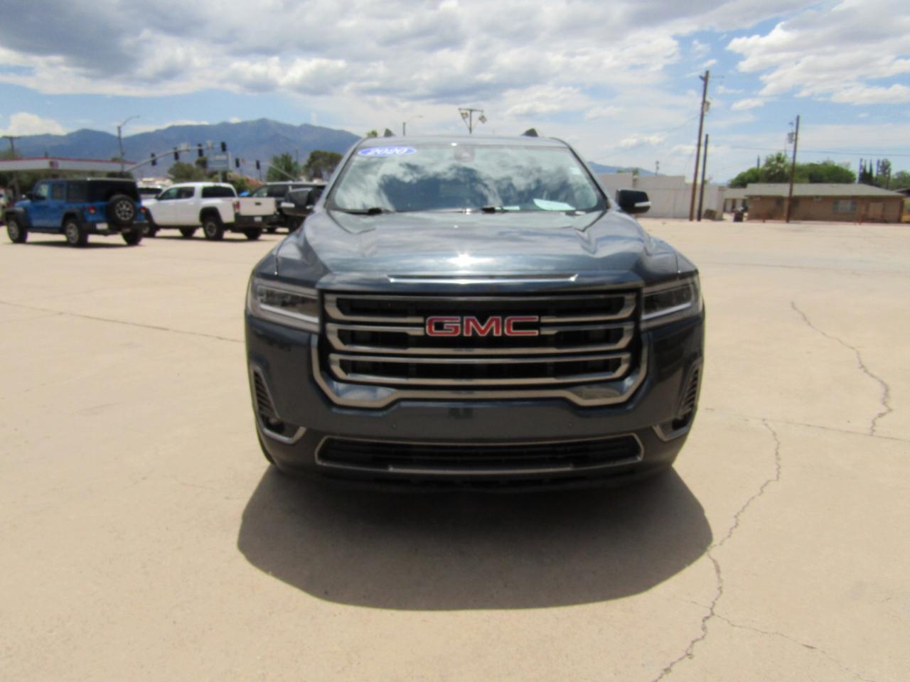 GMC Acadia AWD 4dr AT4 2020