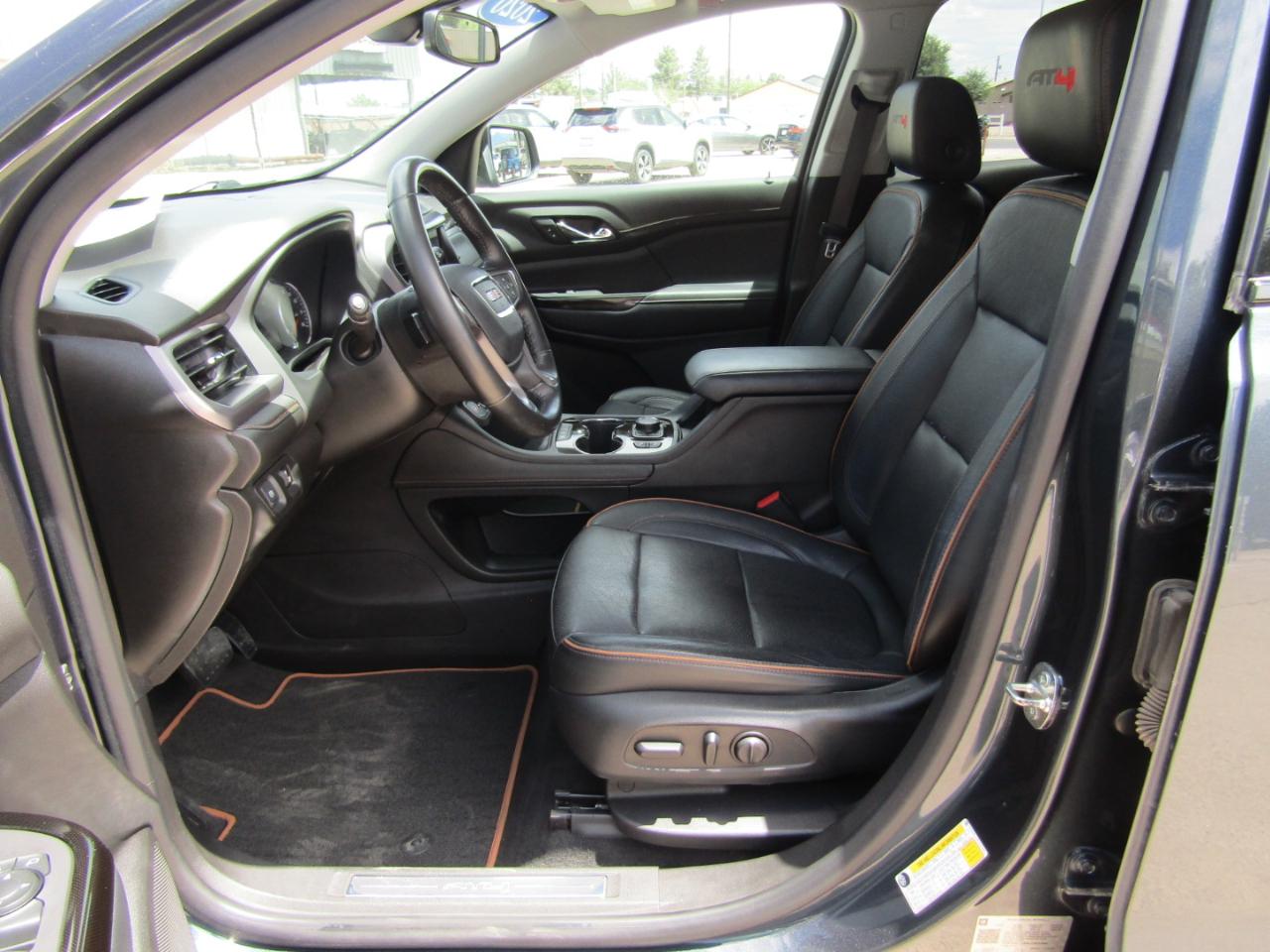 GMC Acadia AWD 4dr AT4 2020