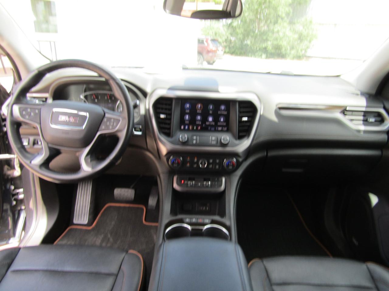 GMC Acadia AWD 4dr AT4 2020