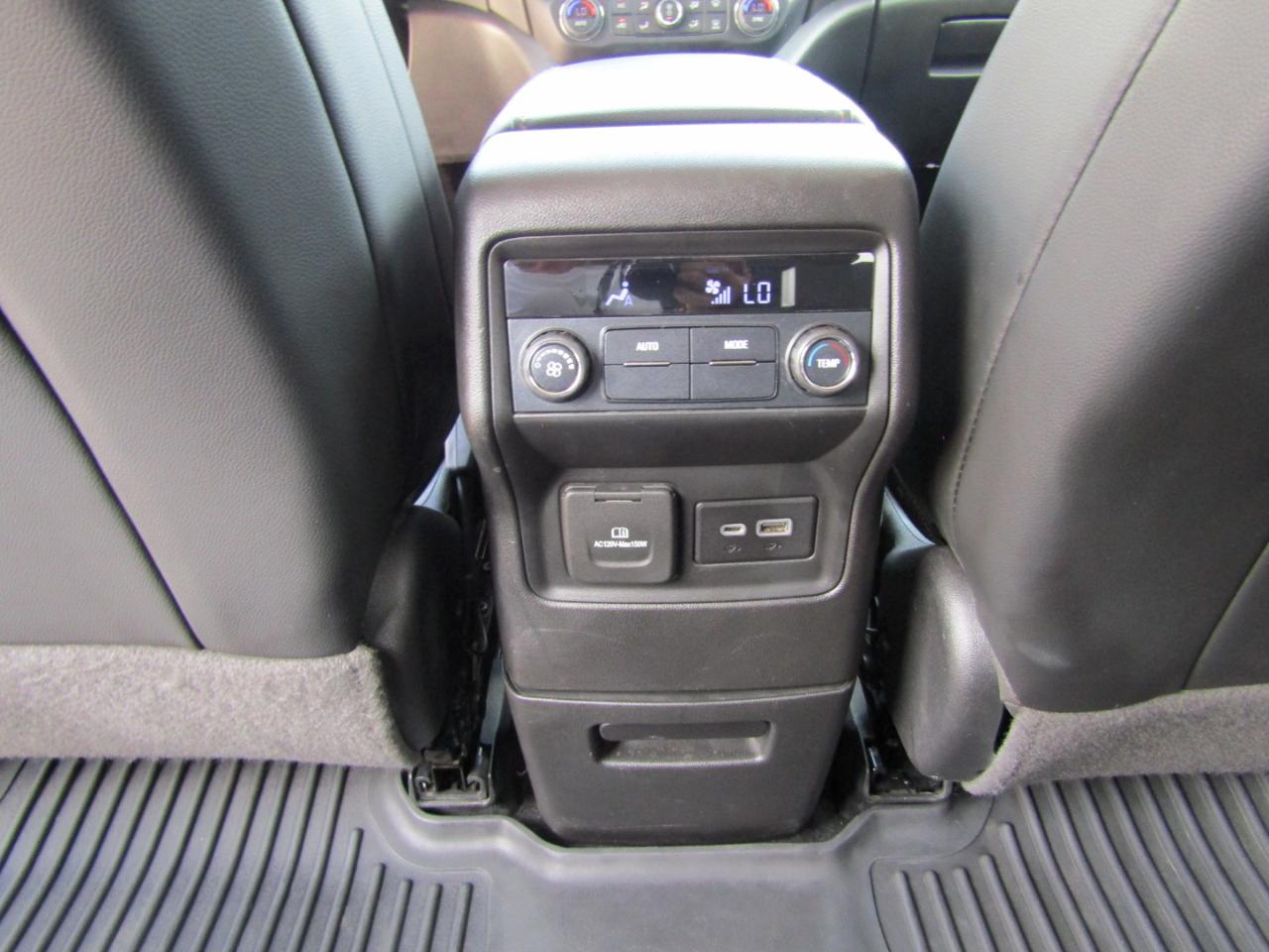 GMC Acadia AWD 4dr AT4 2020