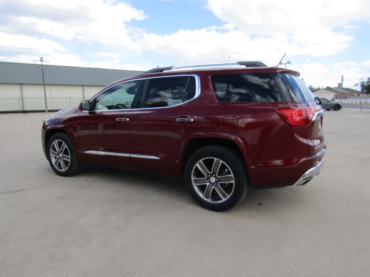 GMC Acadia FWD 4dr Denali 2017