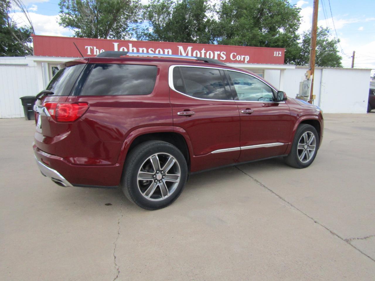 GMC Acadia FWD 4dr Denali 2017