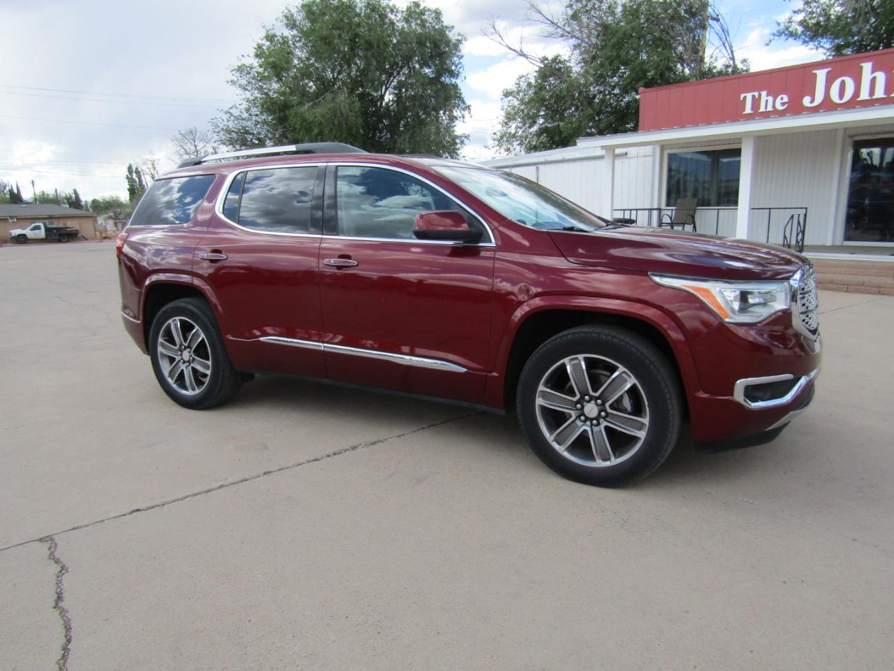 GMC Acadia FWD 4dr Denali 2017